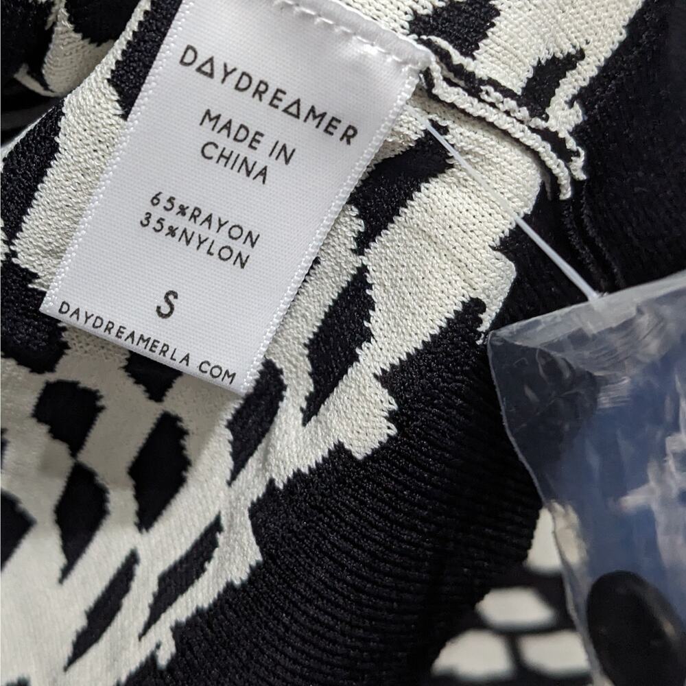 Daydreamer Eclipse Wave Fitted Button Down Knit C… - image 7